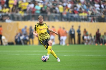 开云-图片报：目前年薪仅300万欧，多特计划涨薪续约后卫斯文松