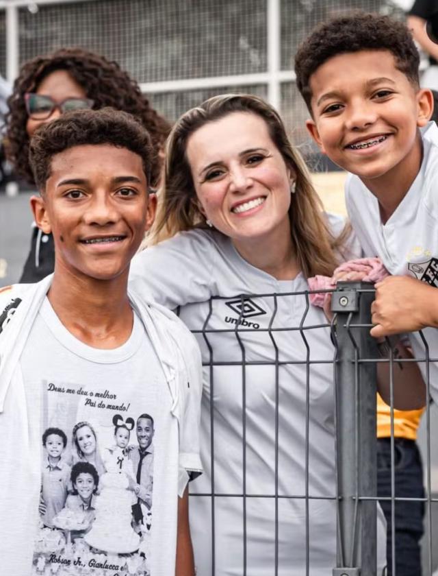 1754318957513061157.png 1754318957513061157.png