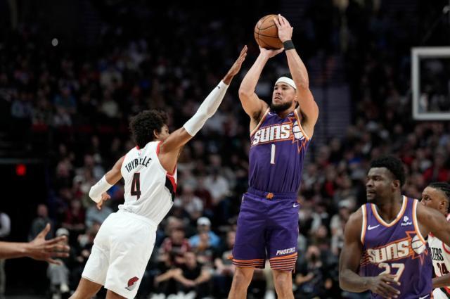 1726109378287046467.jpg devin-booker.jpg